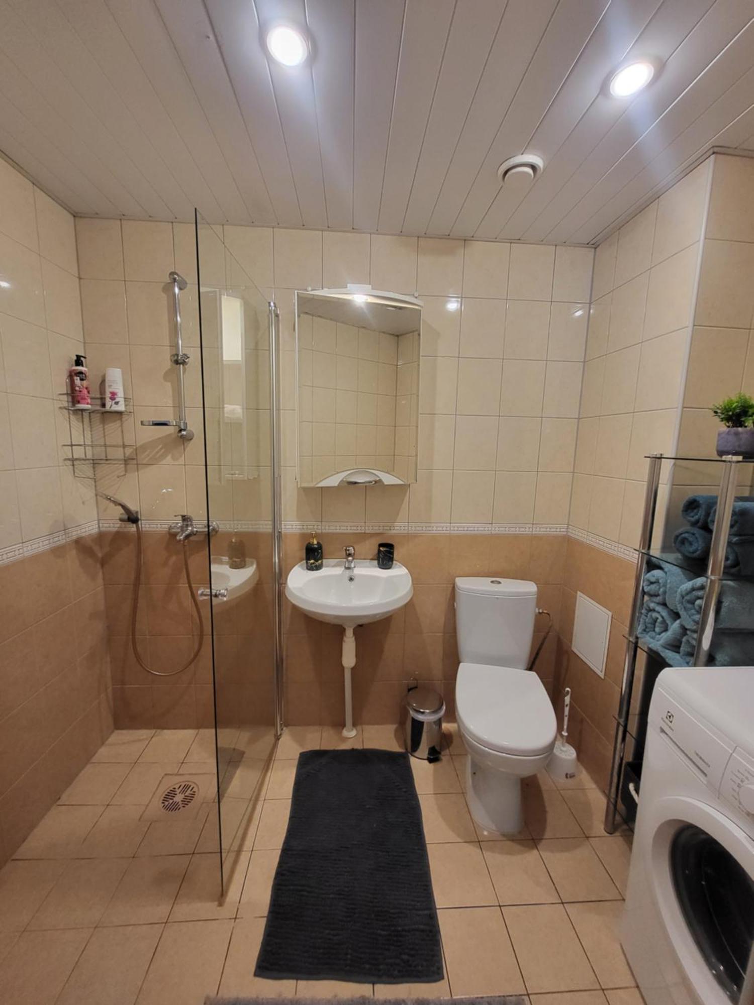 Long Holiday Apartment Kuressaare Esterno foto